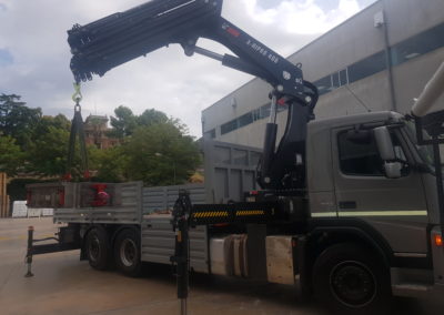 Camión pluma Barcelona