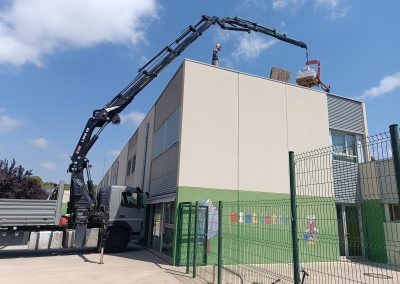 Servicios de transporte camión pluma